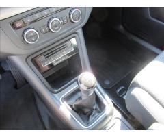 Volkswagen Sharan 2,0 TDI Comfortline 7 míst - 18