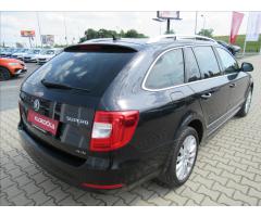 Škoda Superb 2,0 TDI Elegance 4x4 - 6