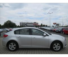 Chevrolet Cruze 1,6 LT+ - 7