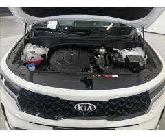 Kia Sorento 2,2 CRDi  8DCT 4x4 - 26