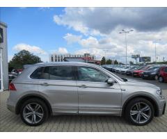 Volkswagen Tiguan 2,0 TDI R-line 7DSG 4Motion - 7