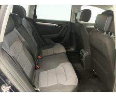 Volkswagen Passat 2,0 TDI Comfortline - 18