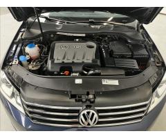 Volkswagen Passat 2,0 TDI Comfortline - 23