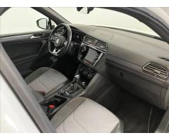 Volkswagen Tiguan Allspace 2,0 TDI R-Line  7DSG 4motion - 16