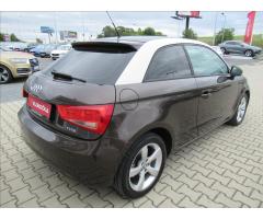 Audi A1 1,2 TFSI Attraction - 6