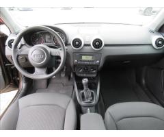 Audi A1 1,2 TFSI Attraction - 13