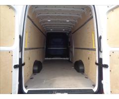 Volkswagen Crafter 2,0 TDI  MAXI XL KLIMA - 12