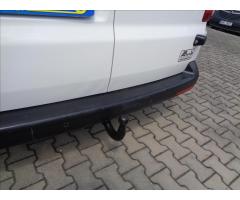 Volkswagen Transporter 2,0 TDI  L2H1 KLIMA - 12