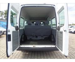 Ford Transit 2,2 TDCI  L2H2 BUS 9 MÍST KLIMA - 11