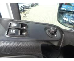 Iveco Daily 2,3 HPT  L2H2 KLIMATRONIC - 19