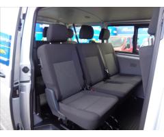 Volkswagen Transporter 2,0 TDI  L1H1 9MÍST BUS KLIMA - 18