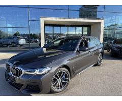 BMW Řada 5 530d xDriveT, Nezávislé topení - 1