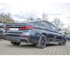 BMW Řada 5 M550i xDrive  06/2023 - 2