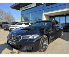 BMW Řada 5 540d xDrive Touring 2023/05 - 2