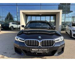 BMW Řada 5 540d xDrive Touring 2023/05 - 3