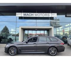 BMW Řada 5 540i xDrive Touring 08/2023 M - 5