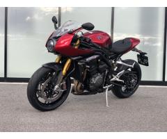 Triumph Speed Triple RR 1200 sleva - 63000,- - 6