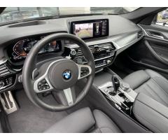 BMW Řada 5 530d xDriveT, Nezávislé topení - 4