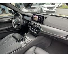 BMW Řada 5 540d xDrive, Nezávislé t. - 9