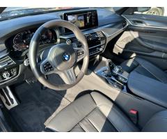 BMW Řada 5 540d xDrive Touring 2023/05 - 9