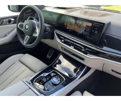 BMW X7 M60i,Nezávislé,Masáže,Tažné - 10