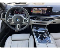 BMW X7 40d, 2023, nezávislé topení - 11