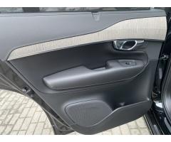 Volvo XC90 AWD Plus Dark, Ventil. sedadla - 12