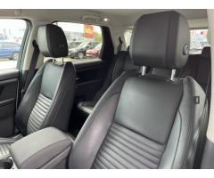 Land Rover Discovery Sport D200 SE AWD AUT - 17