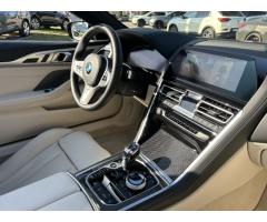 BMW Řada 8 M850i xDrive Cabrio  05/2023 - 17