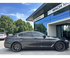 BMW Řada 5 BMW 530d xDrive El.tažné Laser - 9