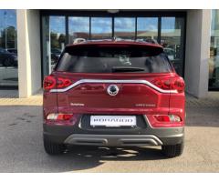 SsangYong Korando Premium 1.5 zánovní stav - 8