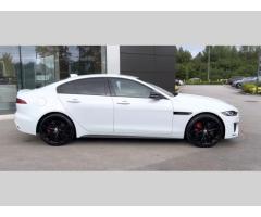 Jaguar XE D200 R-Dynamic Black - 6