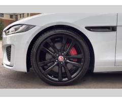 Jaguar XE D200 R-Dynamic Black - 8