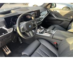 BMW X5 30d, 2024, ventilace, vzduch - 12