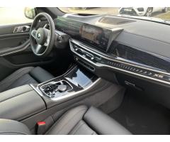 BMW X5 30d, 2024, ventilace, vzduch - 14