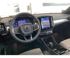 Volvo XC40 PLUS B4 BLIS,PILOT Assist,H/K - 16