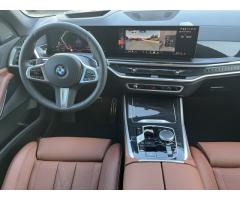 BMW X5 30d, Vzduch, El. tažné, ACC - 15