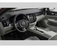 Volvo S60 CORE B4, PILOT ASSIST, BLIS - 4