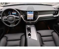 Volvo XC60 B4 AWD Plus, záruka, LED, BLIS - 10