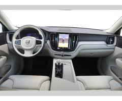 Volvo XC60 B4 AWD Ultimate, záruka - 10