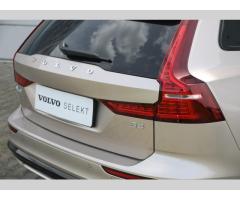 Volvo V60 B4 Plus, Pilot Assist, BLIS - 6