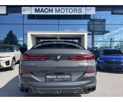 BMW X6 M60i, Nezávislé, Tažné, Masáže - 8