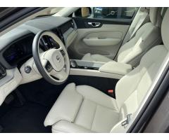 Volvo XC60 PLUS B4 AWD, Matrix LED, ACC - 7