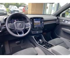 Volvo XC40 ULTRA B4 FWD, BLIS, Pixel LED - 13