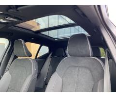 Volvo XC40 ULTRA B4 FWD, BLIS, Pixel LED - 14