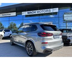 BMW X5 M60i xDrive Masáže,Nezávislé - 7