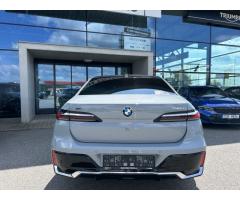 BMW Řada 7 740d xDrive 2024 TOP - 11