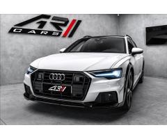 Audi Q3 S tronic DSG Zlevněno o 22 000 Kč