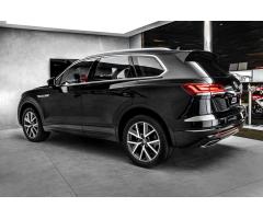 Volkswagen Touareg 3,0TDI 4M R-line - 7