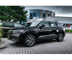 Volkswagen Touareg 3,0TDI 4M R-line - 22